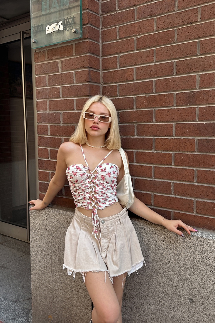 Beyaz Önden Bağlamalı Crop Top ATE7889 - EYYO