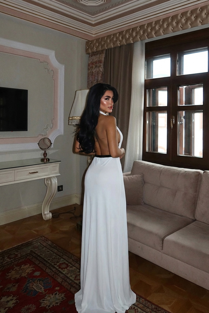 Beyaz Giselle Fiyonk Detaylı Yırtmaçlı Elbise ATE-3021 - EYYO