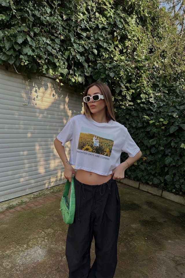Beyaz Önü Baskılı Crop Top ATE4311