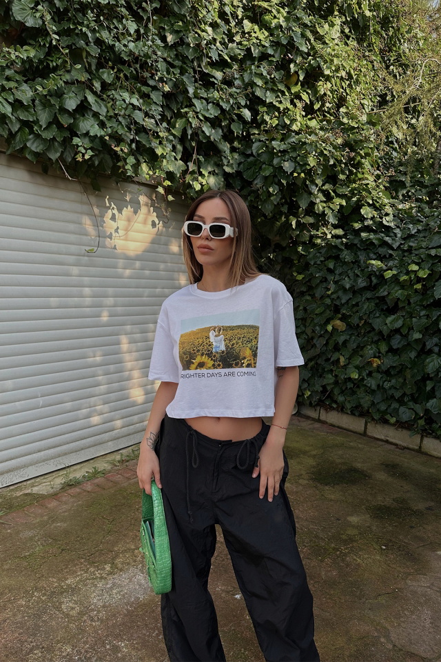 Beyaz Önü Baskılı Crop Top ATE4311