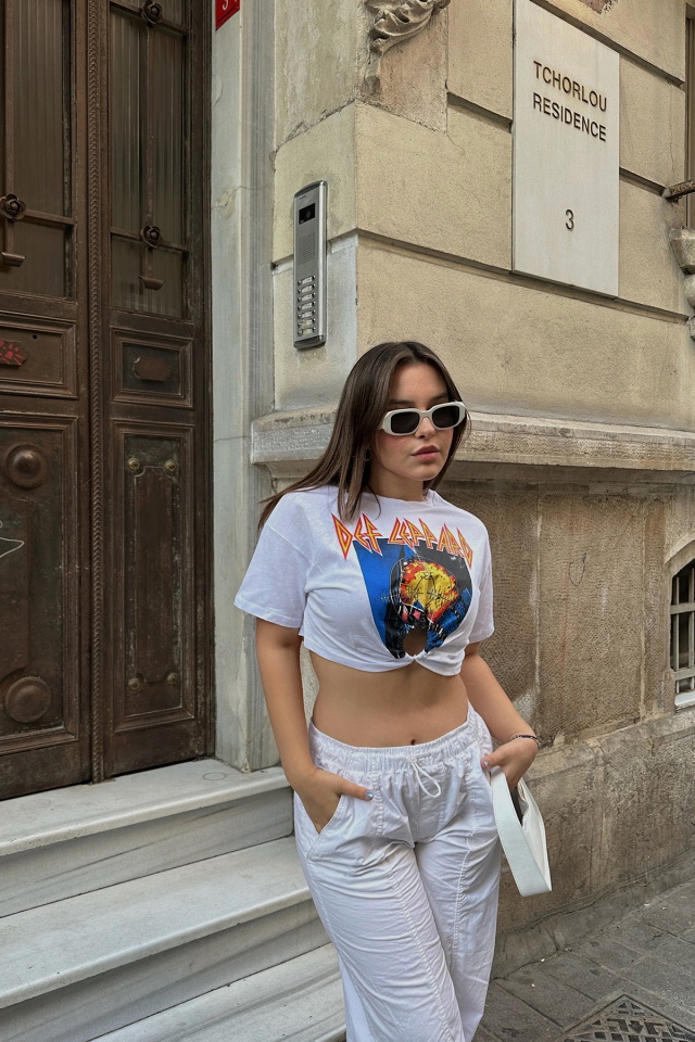 Beyaz Önü Baskılı Crop Top ATE6623