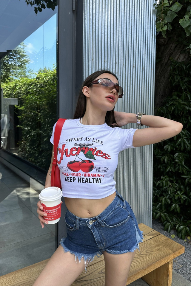 Beyaz Önü Baskılı Crop Top ATE7327 -