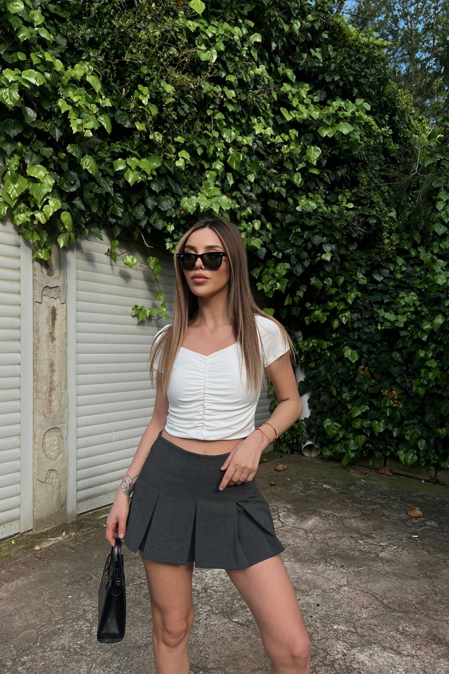 Beyaz Önü Büzgülü Crop Top ATE6411
