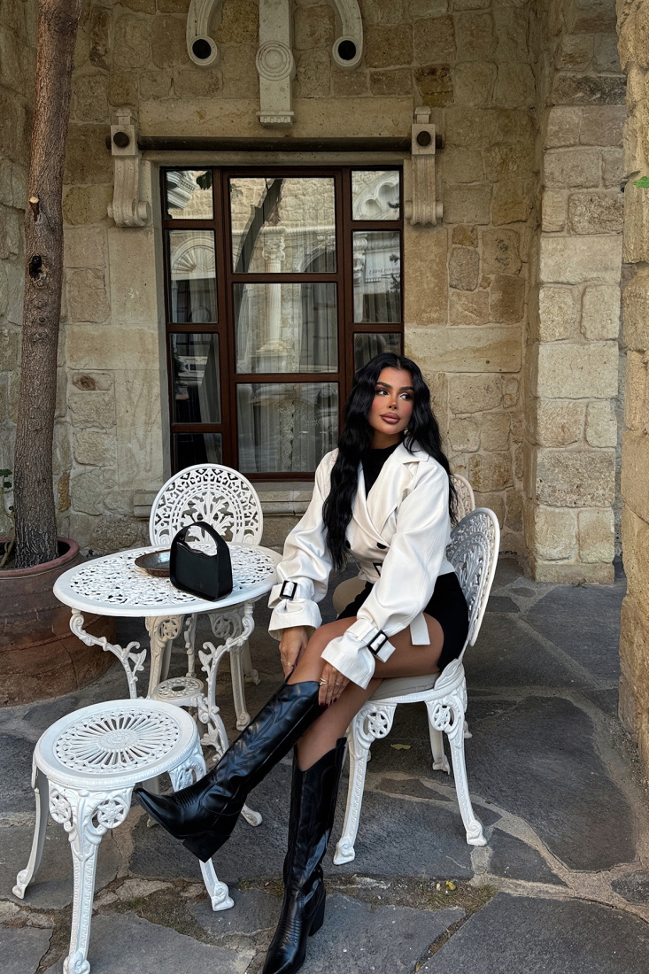 Beyaz Cally Kısa Trençkot ATE-1767 - EYYO