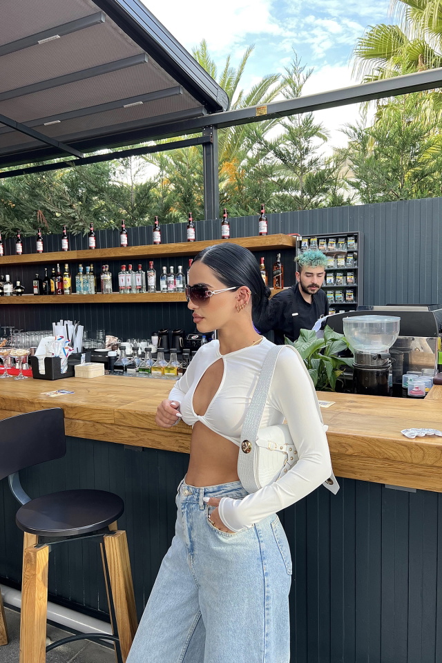 Beyaz Pencere Detay Crop Top ATE2120