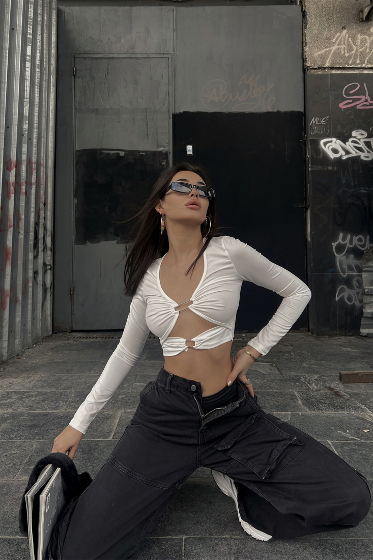 Beyaz Pencere Detay Crop Top ATE3529 - gecce