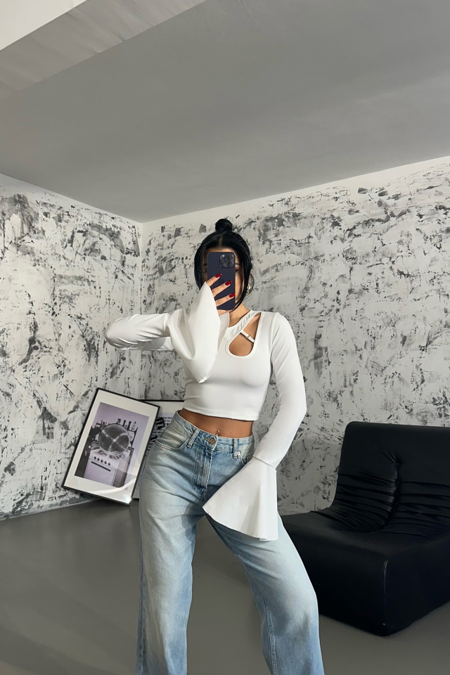 Beyaz Pencere Detay Crop Top ATE8531