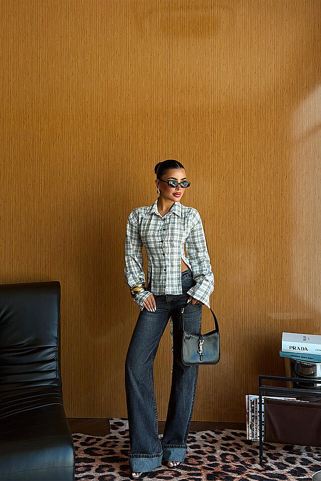 Beyaz Cut-Out Fit Gömlek
