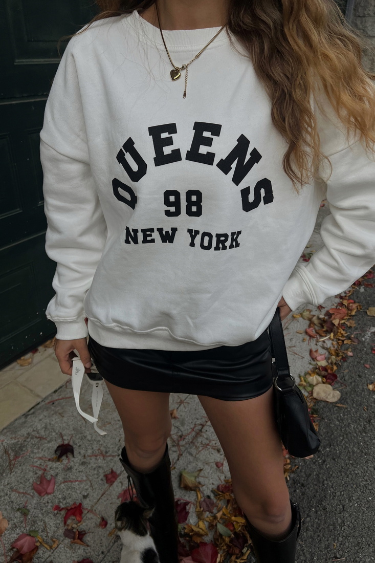 Beyaz Queens Baskılı Sweat ATE2554 - EYYO