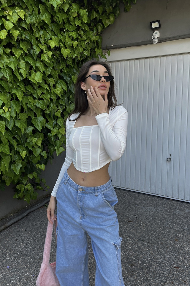 Beyaz Sırt Detay Crop Top ATE6517