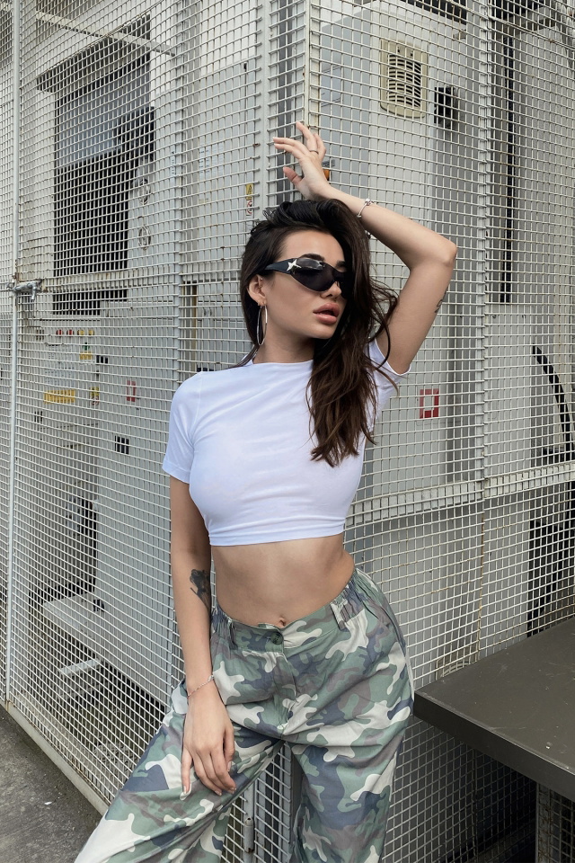 Beyaz Sırtı Bağlamalı Crop Top