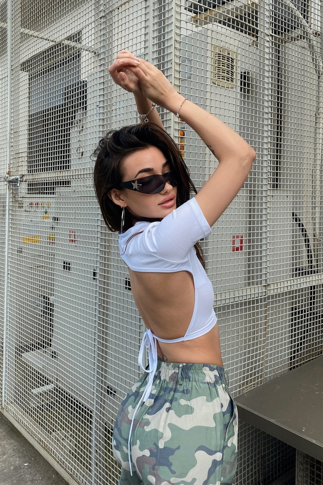 Beyaz Sırtı Bağlamalı Crop Top