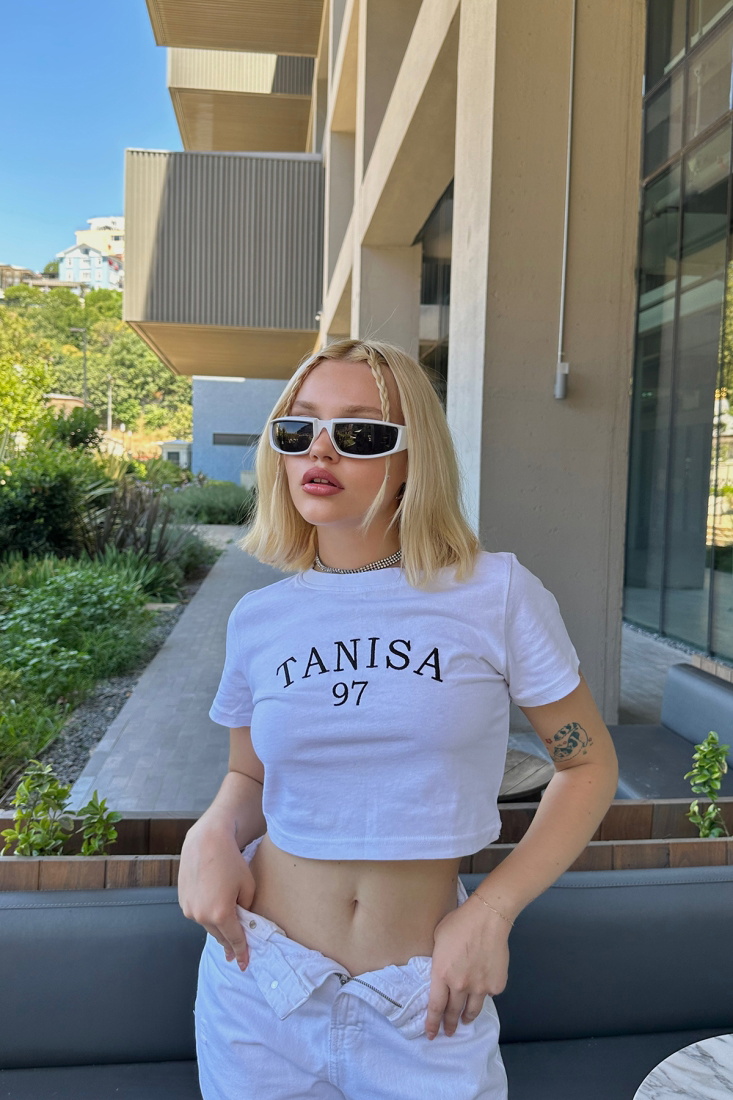 Beyaz Tanisa Yazılı Crop Top ATE4624 - EYYO
