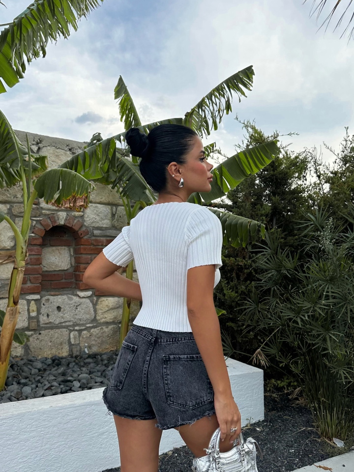 Beyaz Triko Crop Top ATE7995