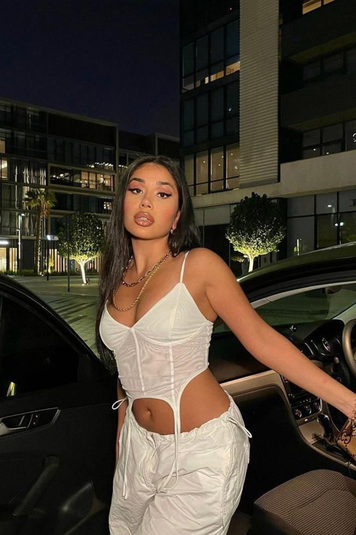 Beyaz Tül Detay Askılı Crop Top ATE3820 - EYYO