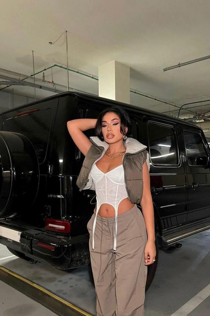 Beyaz Tül Detay Askılı Crop Top ATE3820 - EYYO