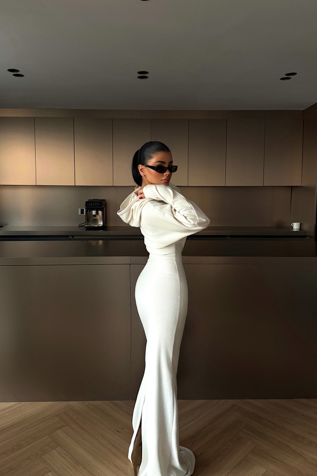 Beyaz Magma Uzun Kapüşonlu Elbise ATE-4363 - 4