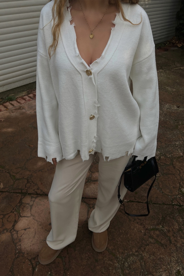 Beyaz Yırtık Oversize Hırka ATE2659 - 2