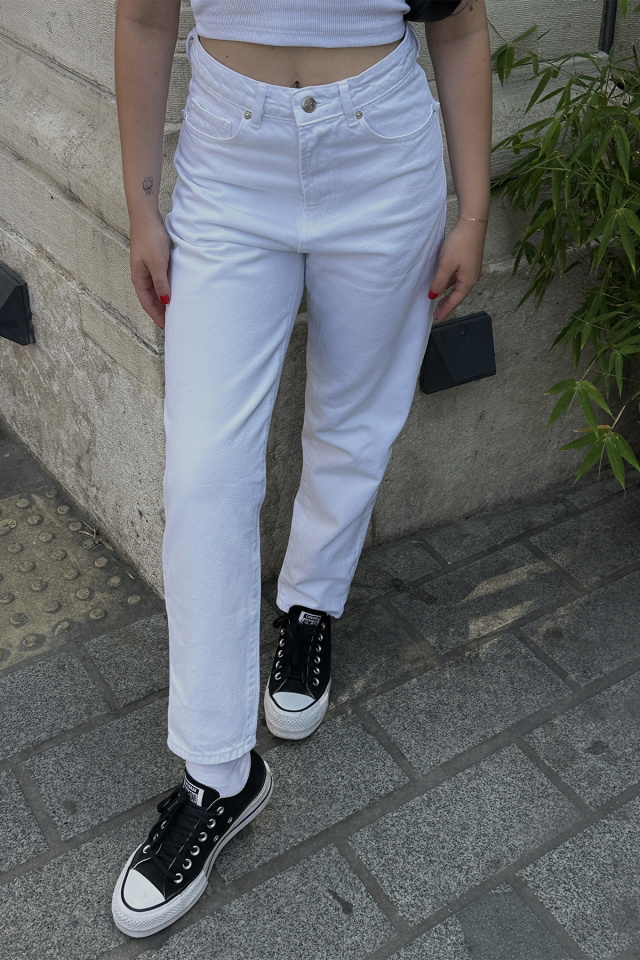 Beyaz Yüksek Bel Jean ATE7647 - 2
