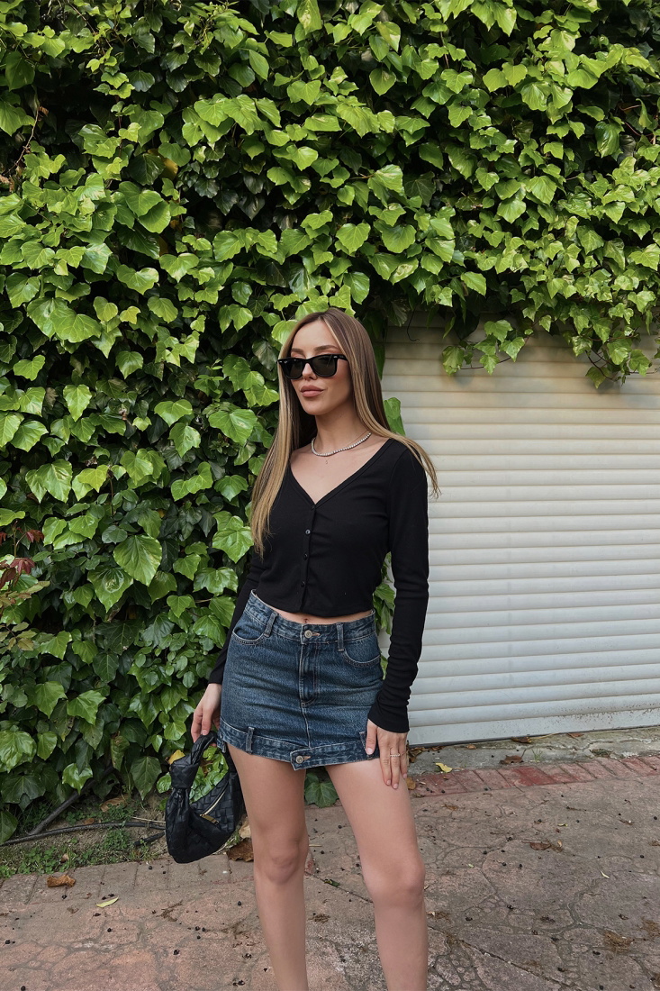 Black Button Detail Crop Top ATE6666 - BARAN