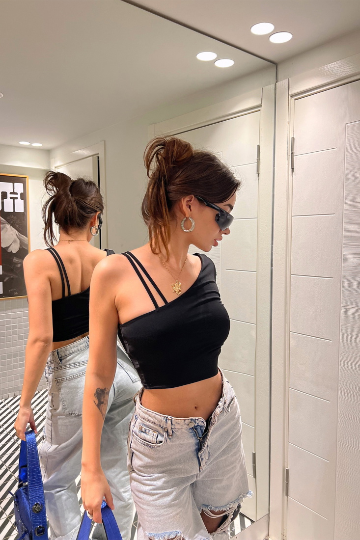 Black Color Single Sleeve Crop Top ATE3069 - EYYO