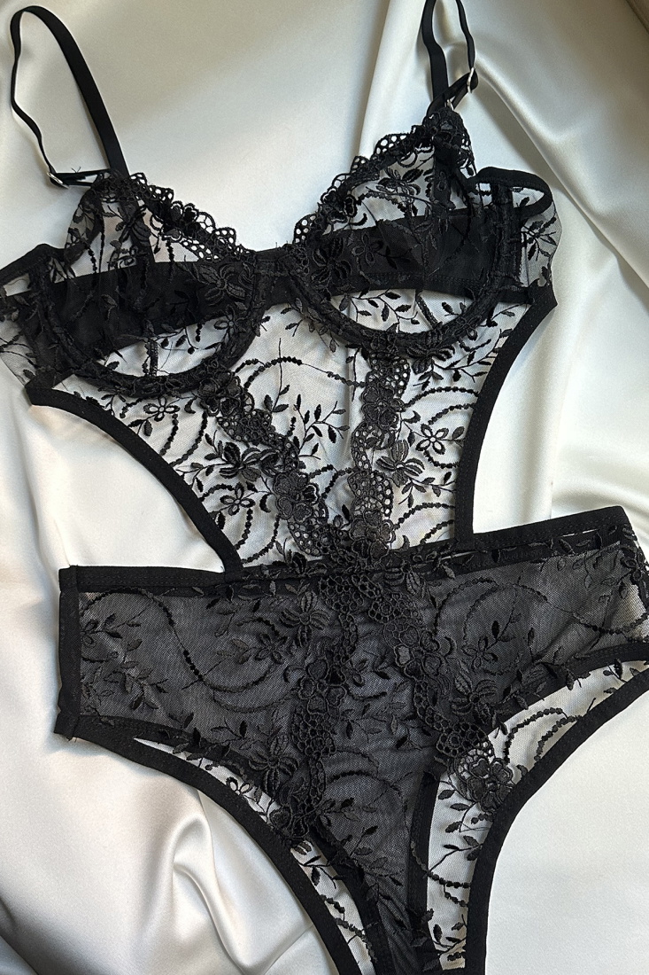 Black Lace Detail Bodysuit ATE-1663 - EYYO