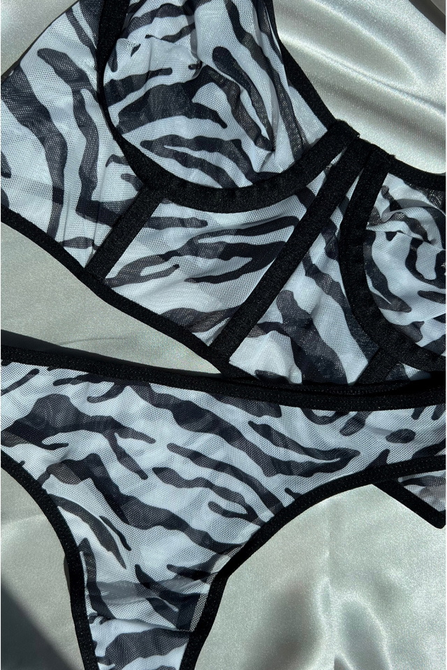 Black Zebra Pattern Set ATE5172 - 2
