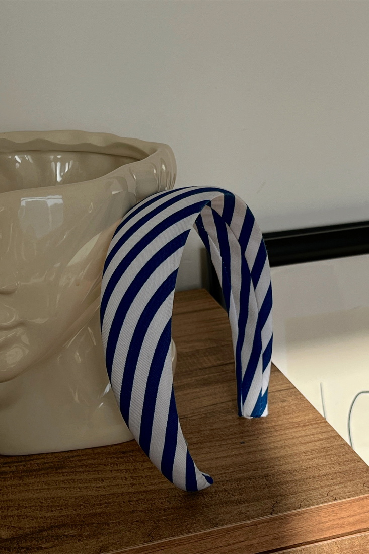 Blue White Lined Fabric Crown AK134 - EYYO