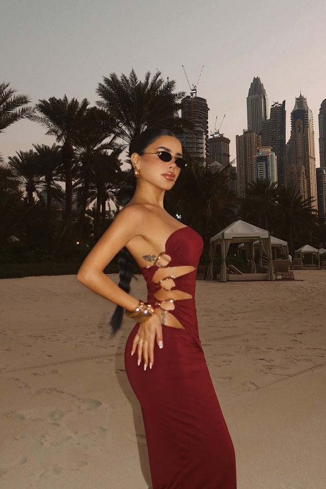 Bordo Oleander Uzun Yan Aksesuar Detaylı Elbise ATE-4697 - 1