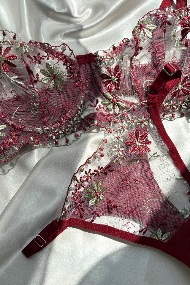 Burgundy Flower Detail Underwear ATE5177 Eyyo