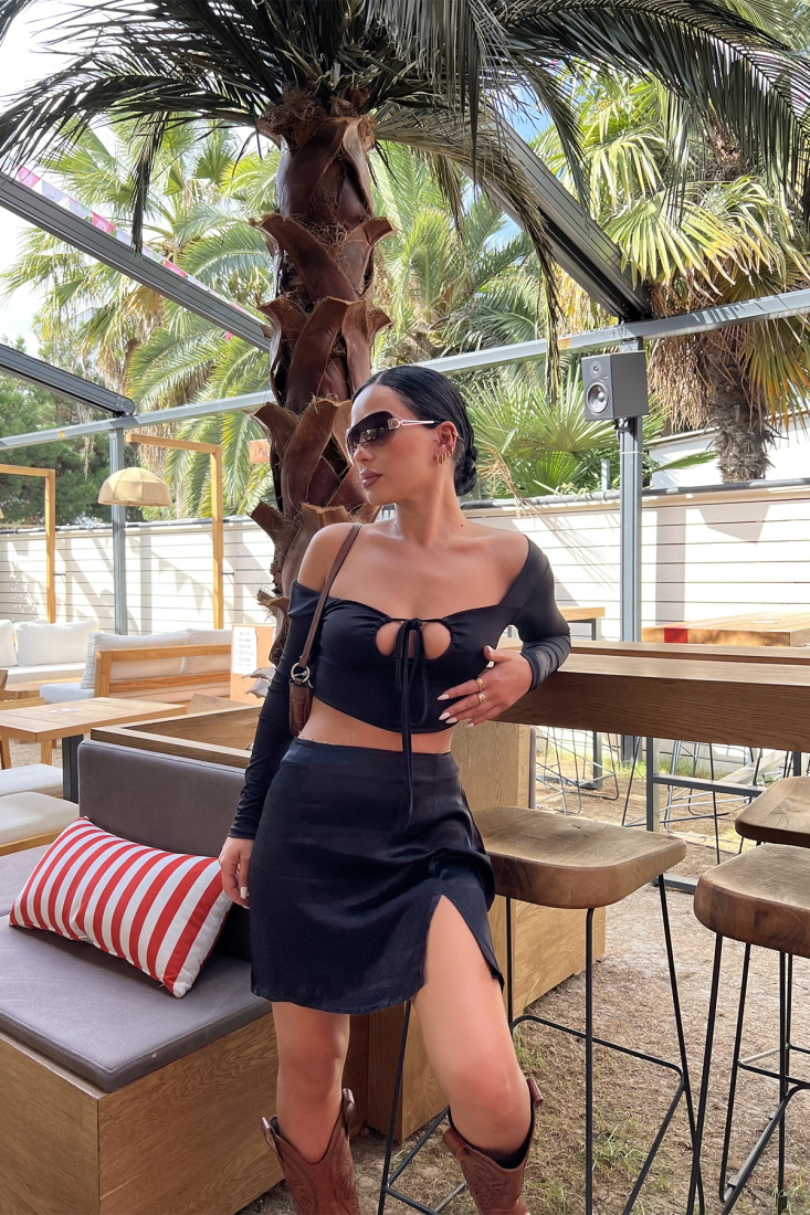 Chest Detail Bounded Crop Top ATE2145 - LEVENT