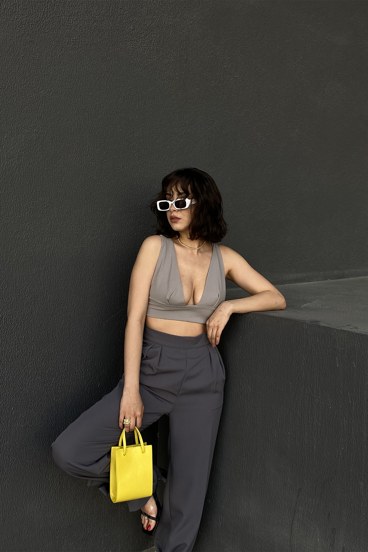 Gri Askılı Crop Top - 2