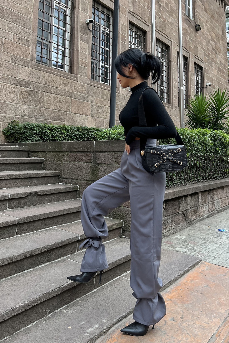 Gri Paçası Bağlamalı Pantolon ATE2060 - Roserya