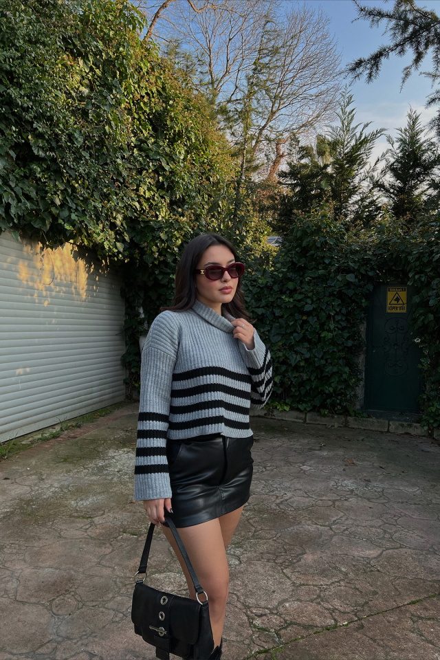 Gri Siyah Şeritli Kazak ATE3211 