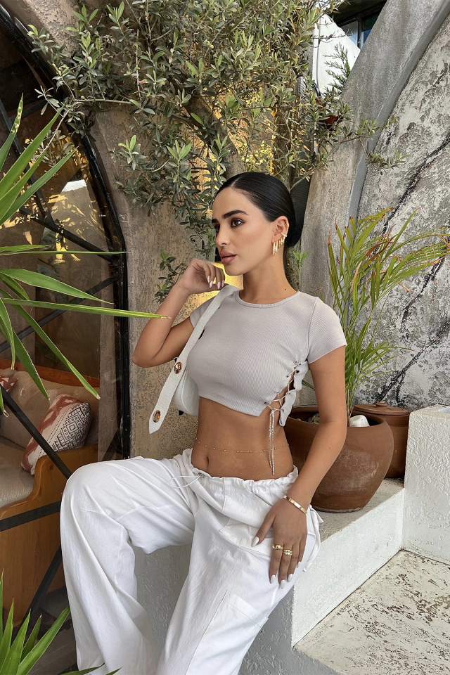 Gri Taş Detay Bağlamalı Crop Top