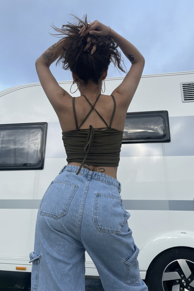 Haki Sırt Detay Bağlamalı Crop Top ATE6706