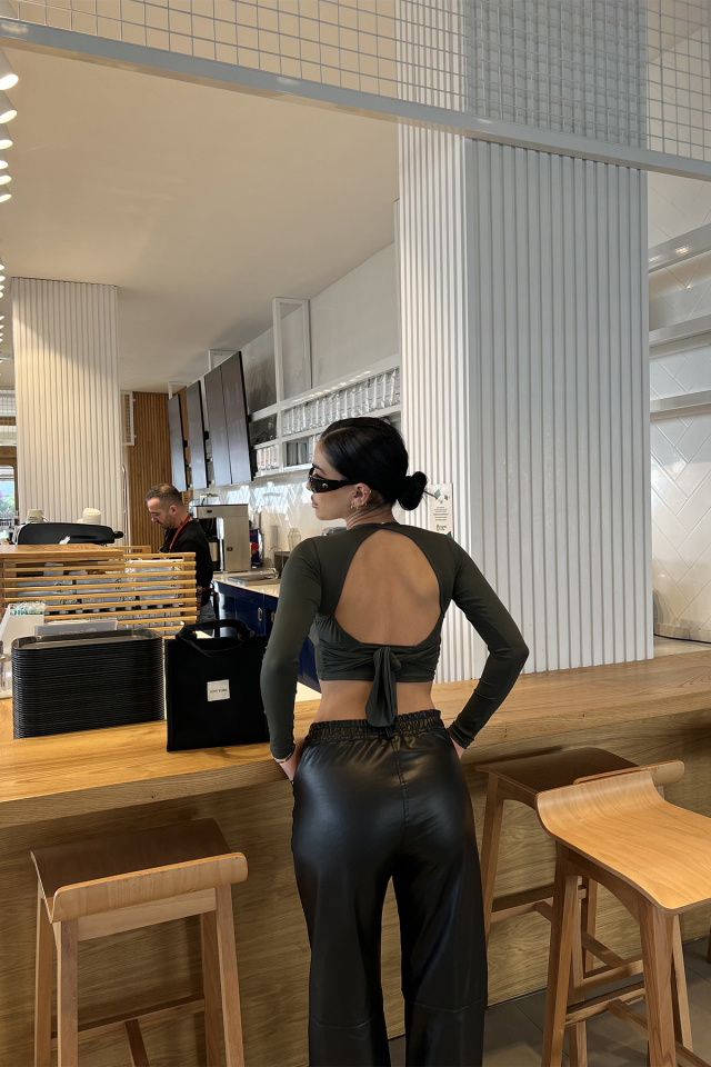 Haki Sırtı Bağlamalı Crop Top
