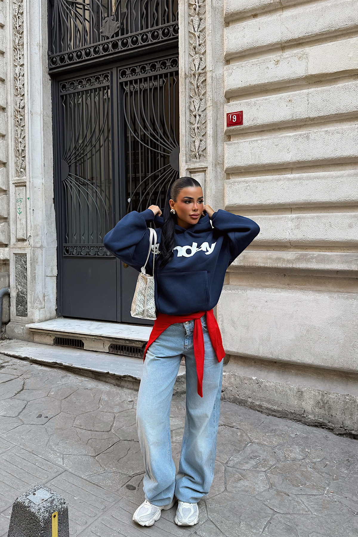 İndigo Sunday Yazılı Hoodie (1)