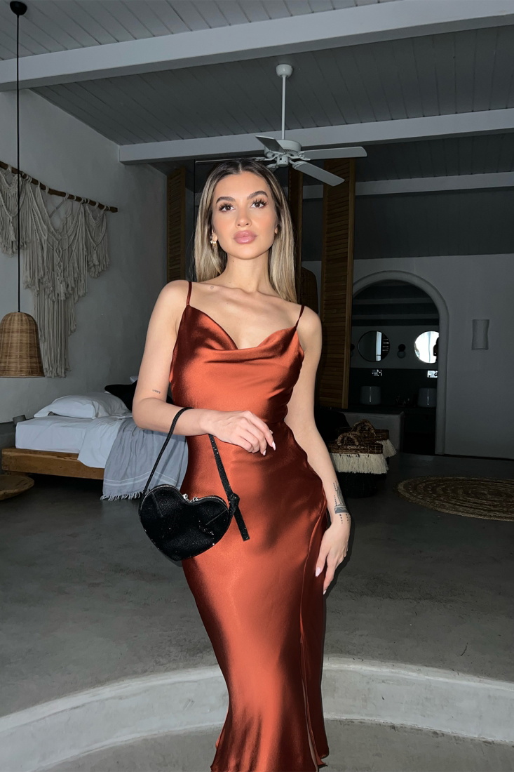 Kahverengi Askılı Uzun Elbise ATE4526 - EYYO