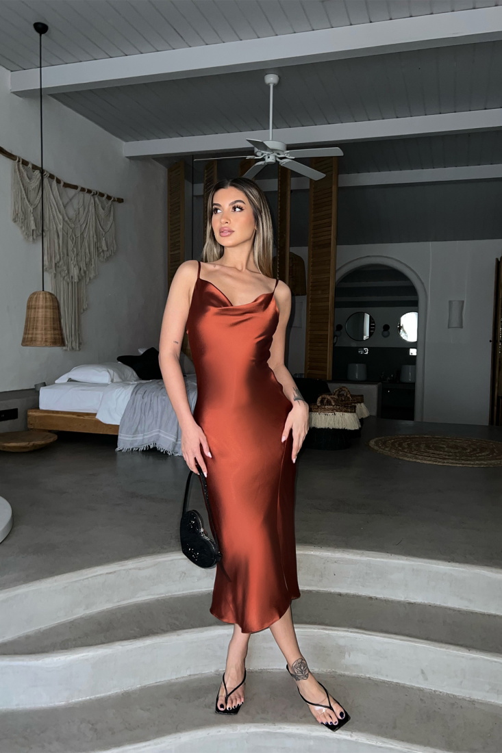 Kahverengi Askılı Uzun Elbise ATE4526 - EYYO