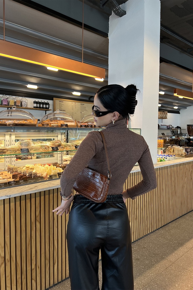 Kahverengi Boğazlı Detay Kazak ATE2939 - 5
