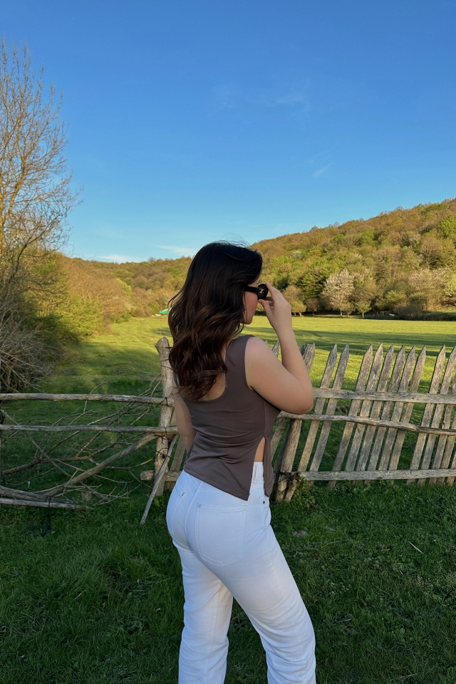 Kahverengi Yırtmaç Detay Crop Top ATE5340 - 7