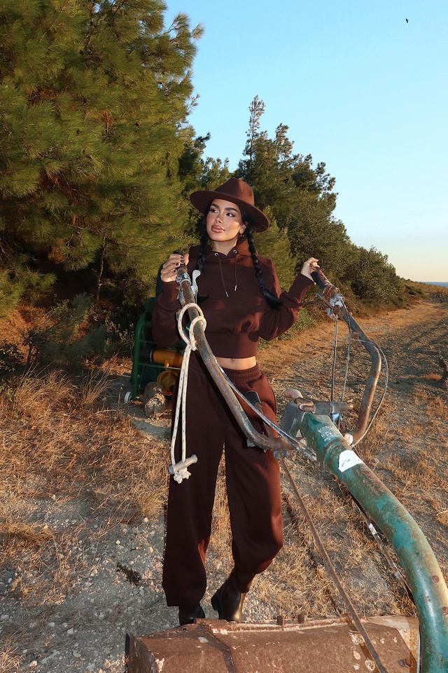 Kahverengi Scarf Kapşonlu Eşofman Takım ATE-3693 - 5