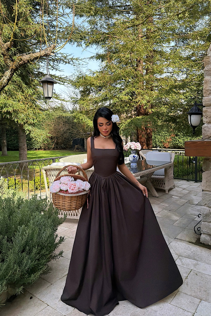 Kahverengi Kare Yaka Askılı Uzun Elbise ATE-4192 - EYYO