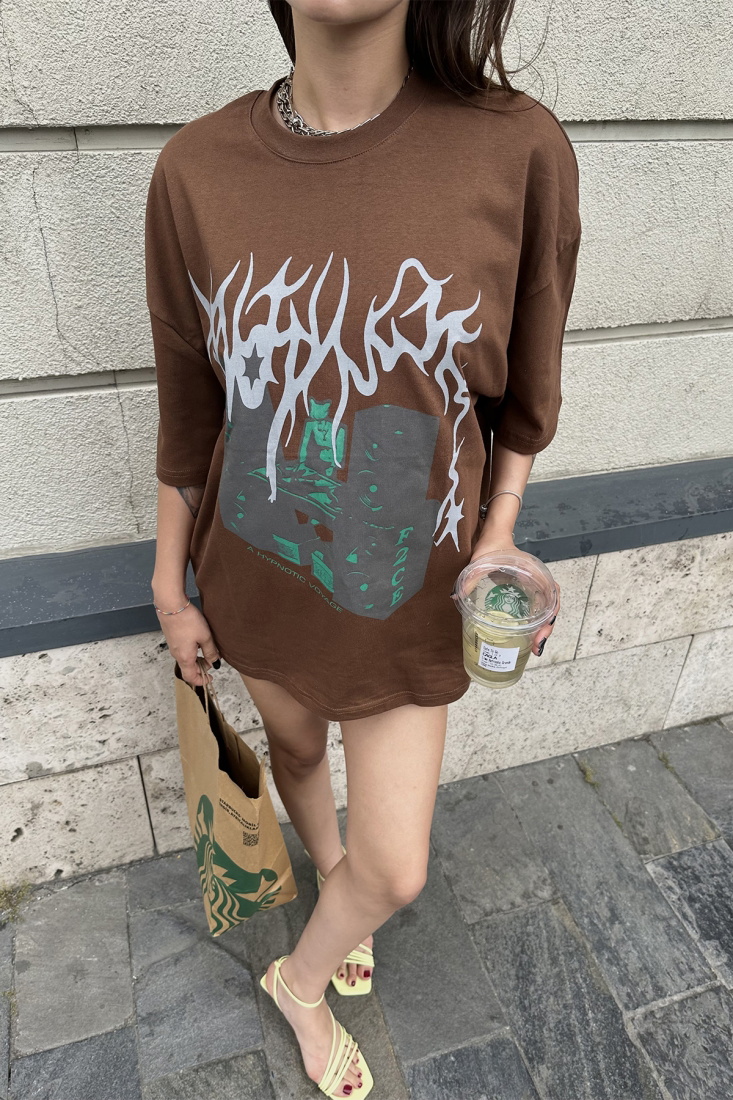 Kahverengi Önü Baskılı Oversize Tişört ATE7291 - EYYO