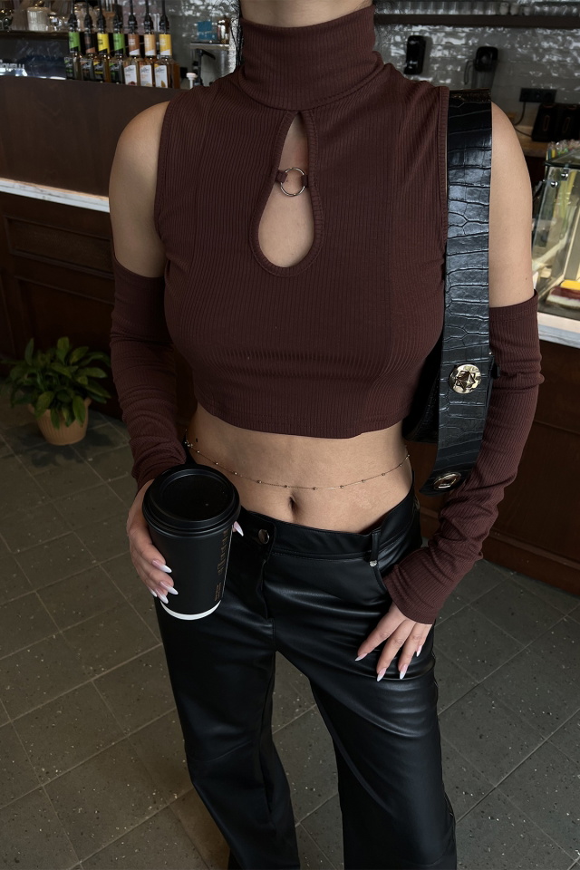 Kahverengi Pencere Detay Crop Top