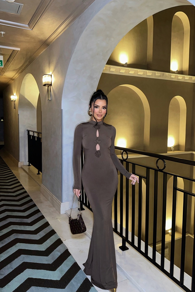 Kahverengi Sırt Detay Güllü Elbise ATE-0597 