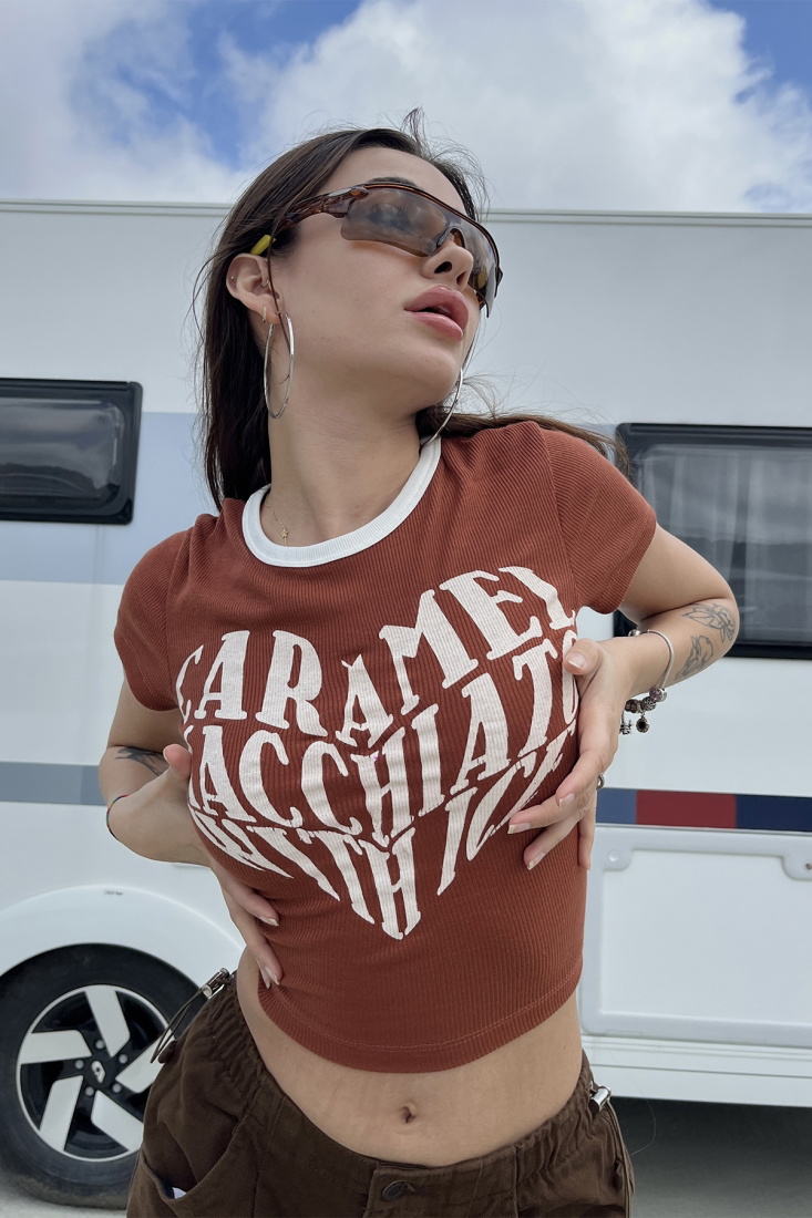 Kiremit Önü Yazılı Crop Top ATE6678 - EYYO