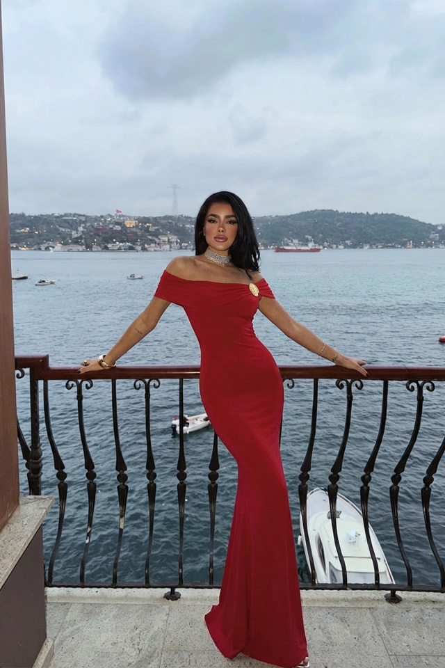 Kırmızı Seridie Deniz Kabuğu Detaylı Uzun Elbise ATE-2562 