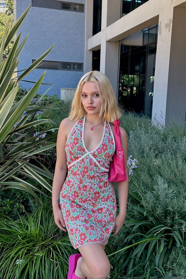 Kırmızı Çiçek Desen Sırt Detay Elbise ATE7766 - EYYO